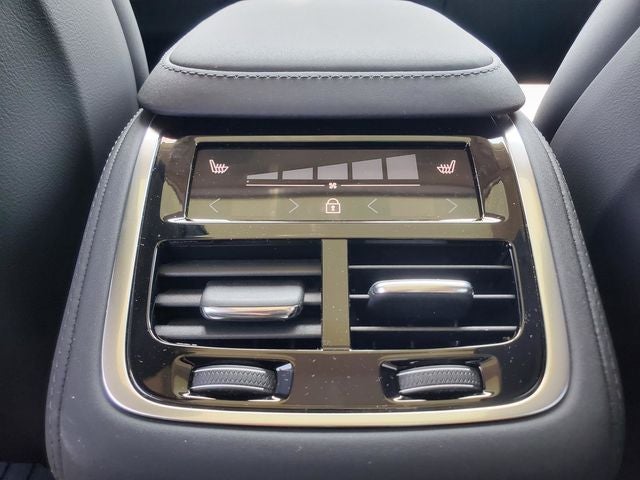 2026 Volvo XC90 B5 Plus