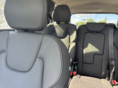 2025 Volvo XC90 B5 Plus 2025.5