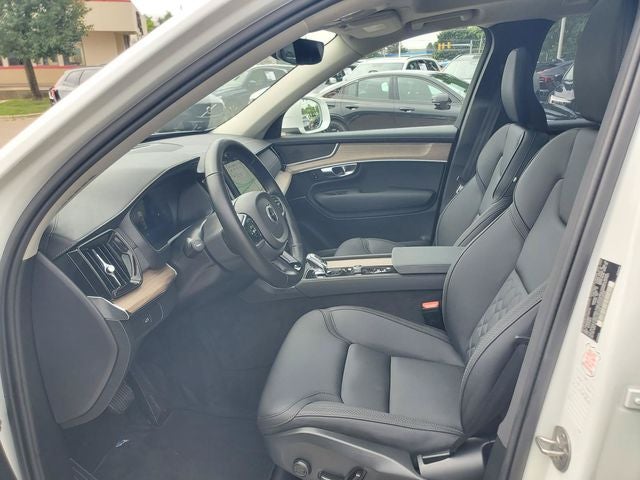2025 Volvo XC90 B5 Plus 2025.5