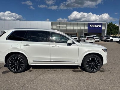 2025 Volvo XC90 B5 Plus 2025.5