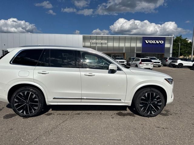 2025 Volvo XC90 B5 Plus 2025.5