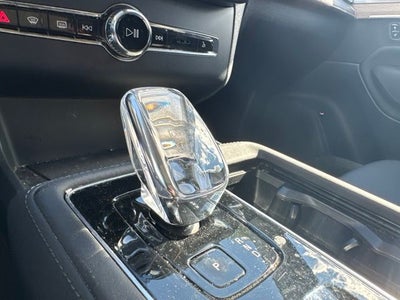 2025 Volvo XC90 B5 Plus 2025.5