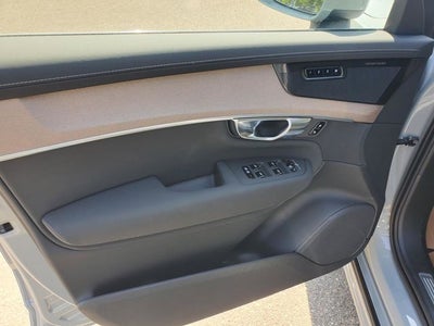 2026 Volvo XC90 B5 Plus