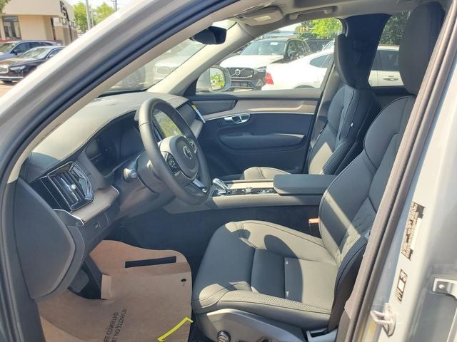 2026 Volvo XC90 B5 Plus