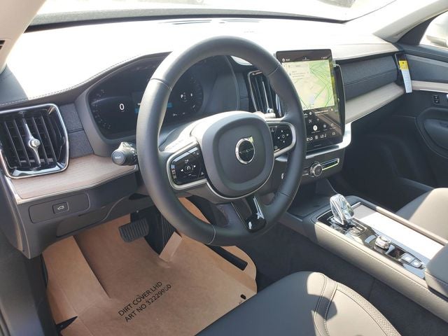 2026 Volvo XC90 B5 Plus