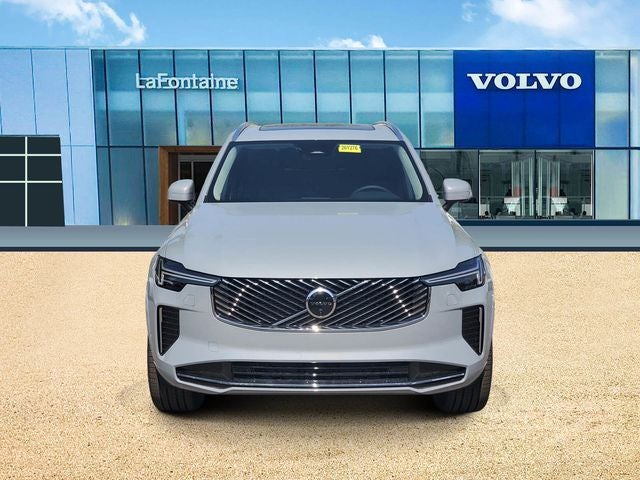 2026 Volvo XC90 B5 Plus