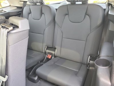 2026 Volvo XC90 B5 Plus