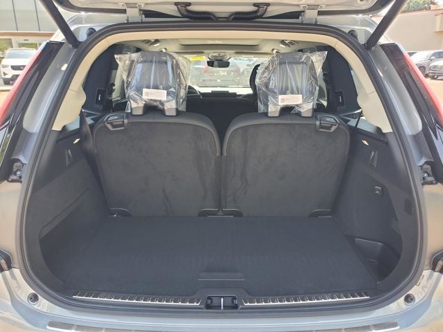 2026 Volvo XC90 B5 Plus