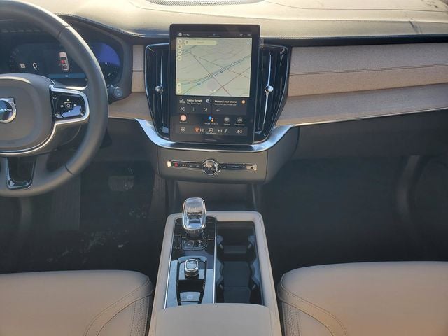 2026 Volvo XC90 B5 Plus