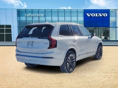 2026 Volvo XC90 B5 Plus
