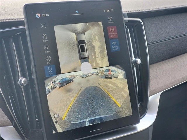 2026 Volvo XC90 B5 Plus