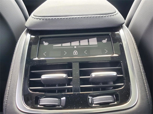 2026 Volvo XC90 B5 Plus