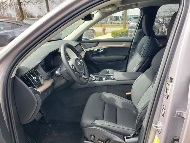 2026 Volvo XC90 B5 Plus