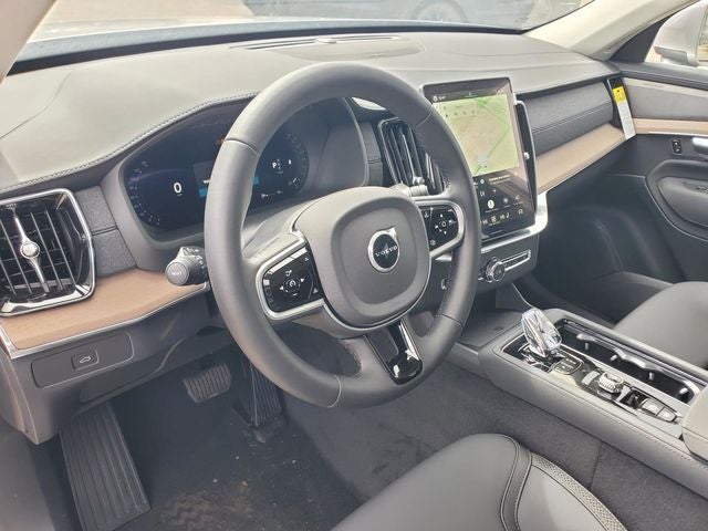 2026 Volvo XC90 B5 Plus