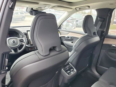 2026 Volvo XC90 B5 Plus