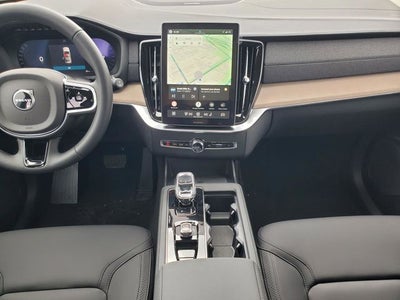 2026 Volvo XC90 B5 Plus