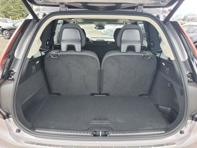 2026 Volvo XC90 B5 Plus