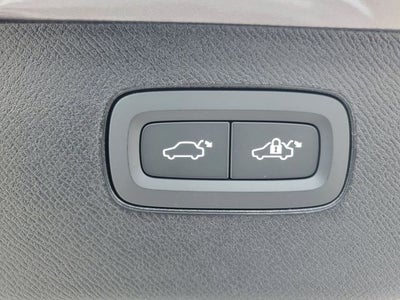 2026 Volvo XC90 B5 Plus