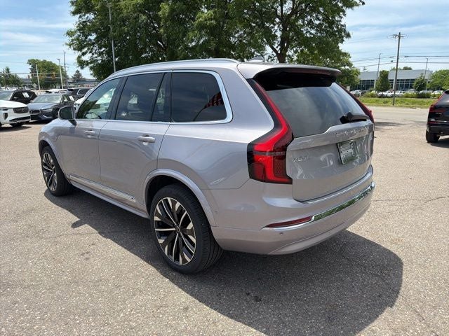 2026 Volvo XC90 B5 Plus