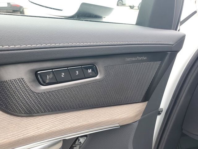 2026 Volvo XC90 B5 Plus