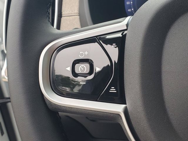 2026 Volvo XC90 B5 Plus