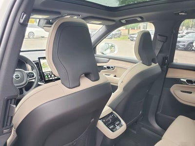 2026 Volvo XC90 B5 Plus