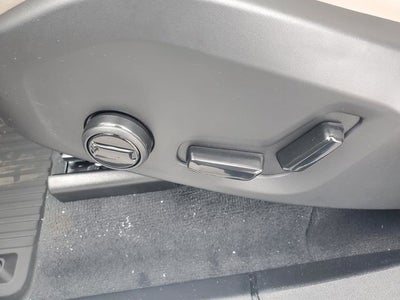 2026 Volvo XC90 B5 Plus