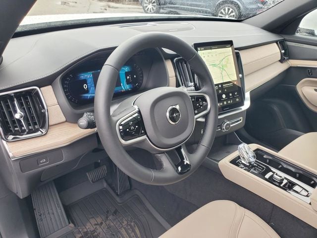2026 Volvo XC90 B5 Plus