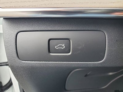 2026 Volvo XC90 B5 Plus