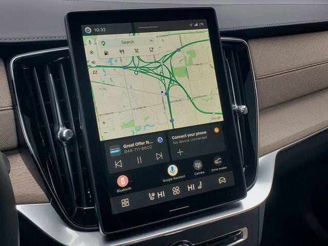 2026 Volvo XC90 B5 Plus