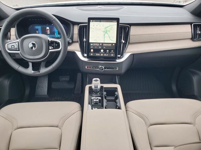 2026 Volvo XC90 B5 Plus