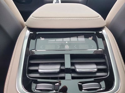 2026 Volvo XC90 B5 Plus