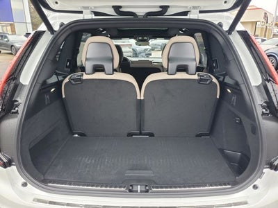 2026 Volvo XC90 B5 Plus