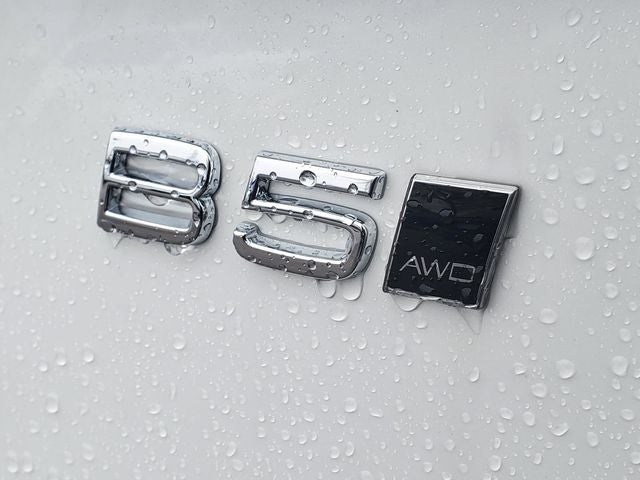 2026 Volvo XC90 B5 Plus