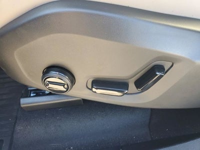 2026 Volvo XC90 B5 Core