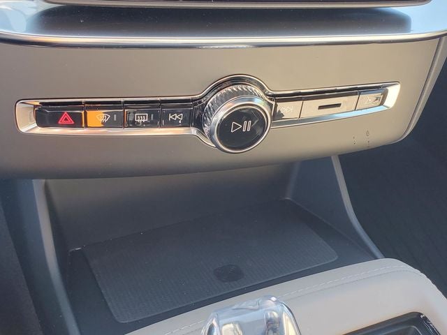 2026 Volvo XC90 B5 Core