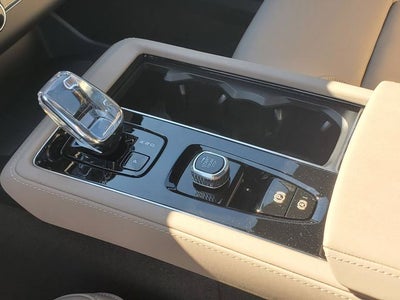 2026 Volvo XC90 B5 Core