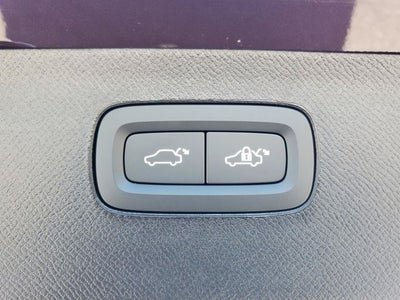2026 Volvo XC90 B5 Core