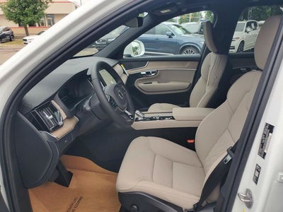 2026 Volvo XC90 B5 Core
