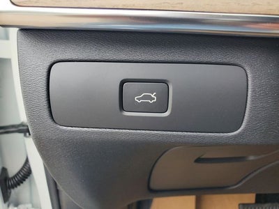 2026 Volvo XC90 B5 Core
