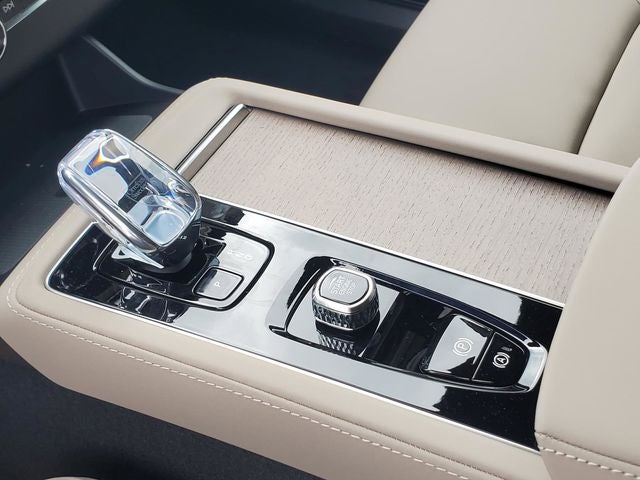 2026 Volvo XC90 B5 Core