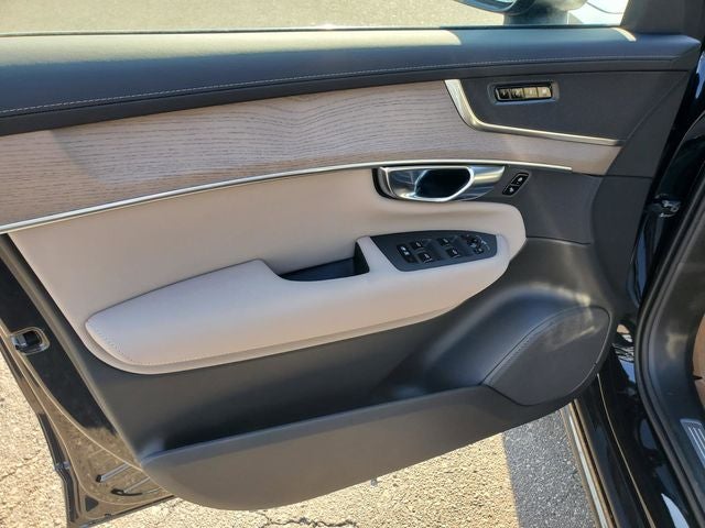 2026 Volvo XC90 B5 Core