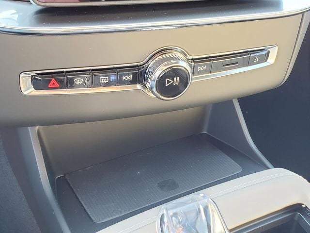 2026 Volvo XC90 B5 Core