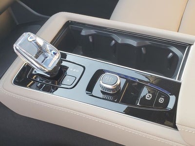 2026 Volvo XC90 B5 Core