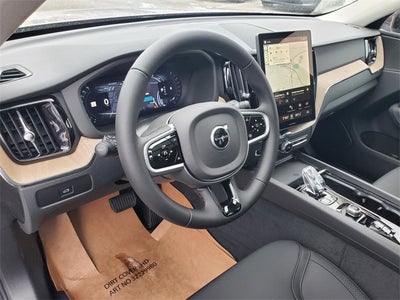 2026 Volvo XC60 B5 Plus