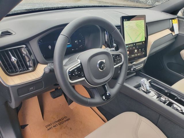 2026 Volvo XC60 B5 Plus