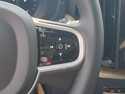 2026 Volvo XC60 B5 Plus