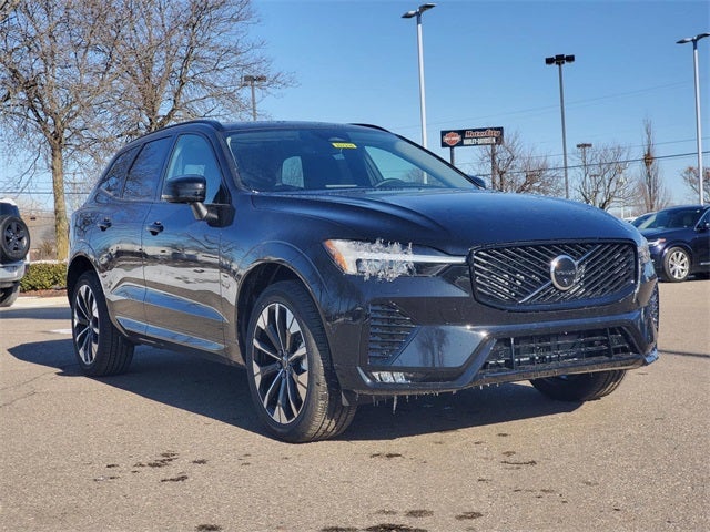 2026 Volvo XC60 B5 Plus