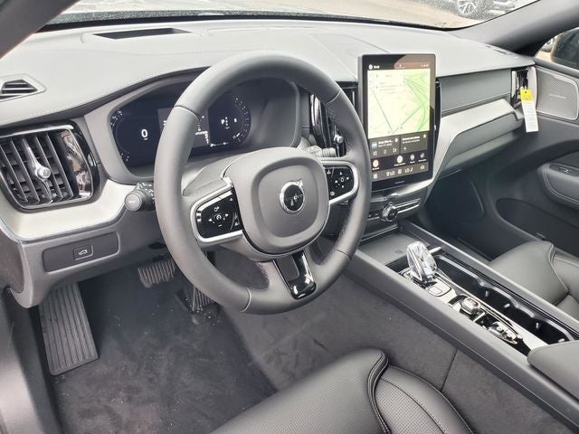 2026 Volvo XC60 B5 Ultra Black Edition