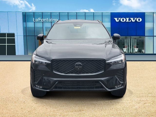 2026 Volvo XC60 B5 Ultra Black Edition